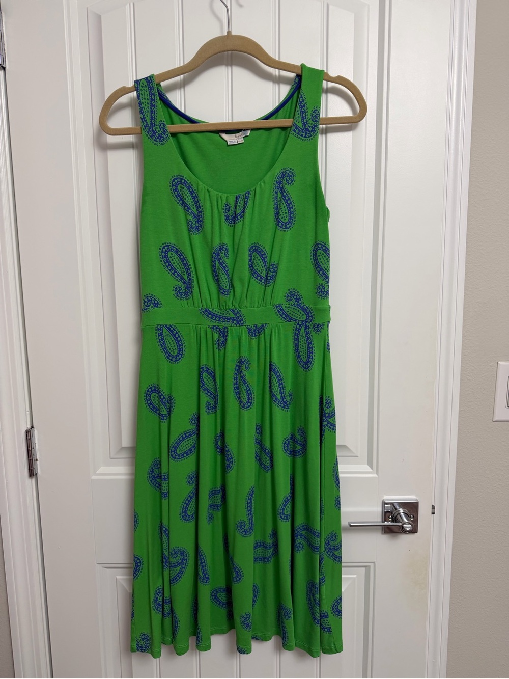 EUC Boden Green Sleeveless Paisley Midi Dress with Blue Print size 8